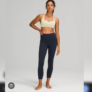 LIKE NEW LULULEMON LEGGINGS